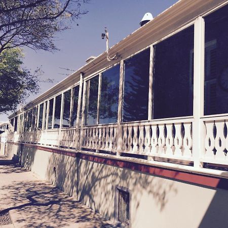 Terrace Central B&B Hotel Fremantle Buitenkant foto